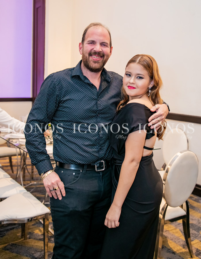 Cena final de año Seniors ACA 2023 by Agape Christian Academy (1)
