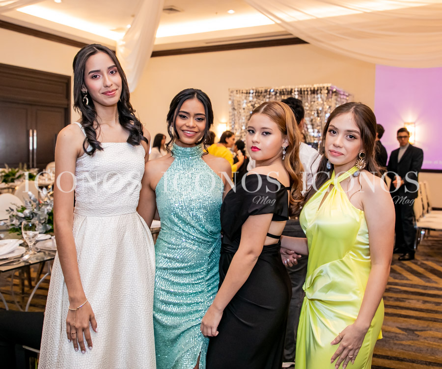 Cena final de año Seniors ACA 2023 by Agape Christian Academy (1)