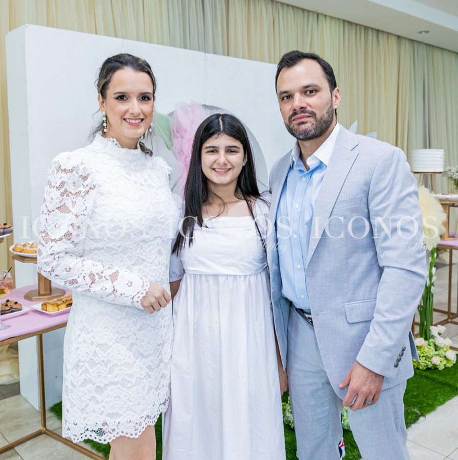 Doble comunión Olivia Robelo Galeano y Luciana Robelo Oberholzer