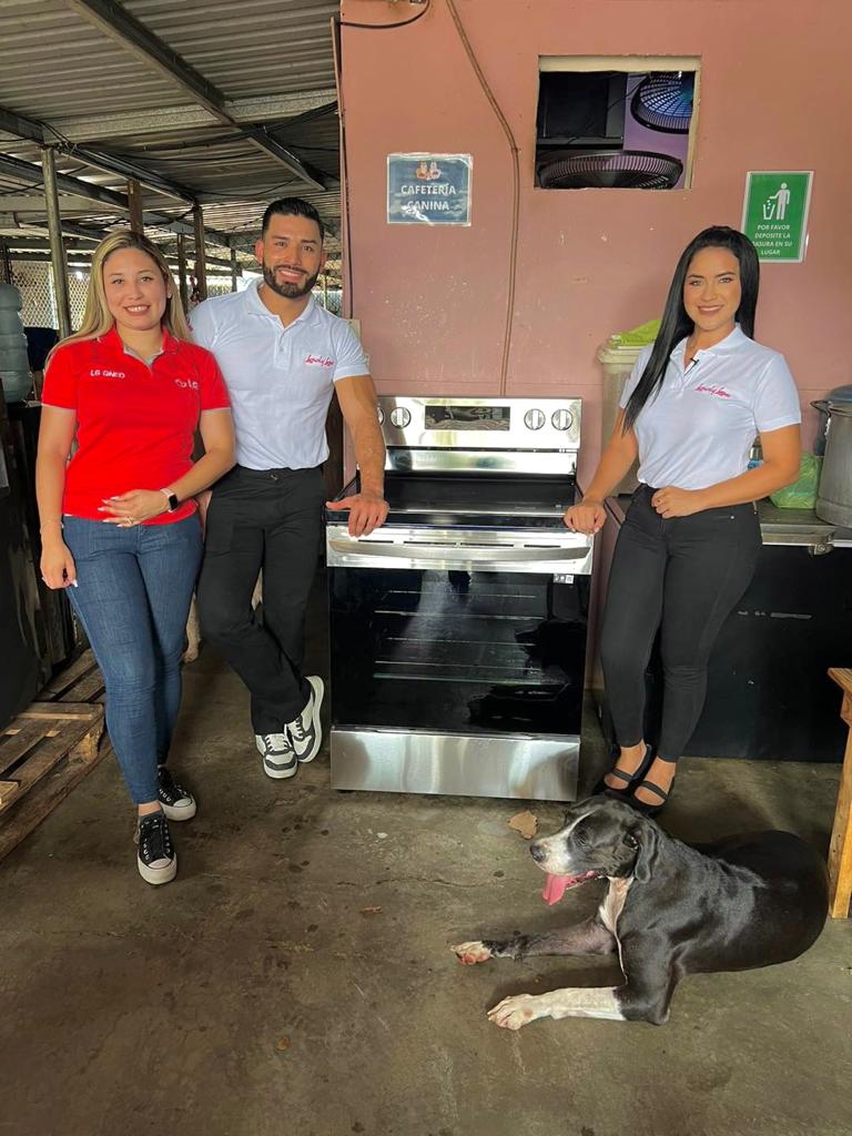 Donación Lady Lee y LG