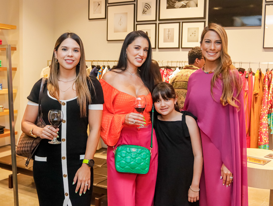 Nueva colección Purificación García by Mall Multiplaza Tegucigalpa