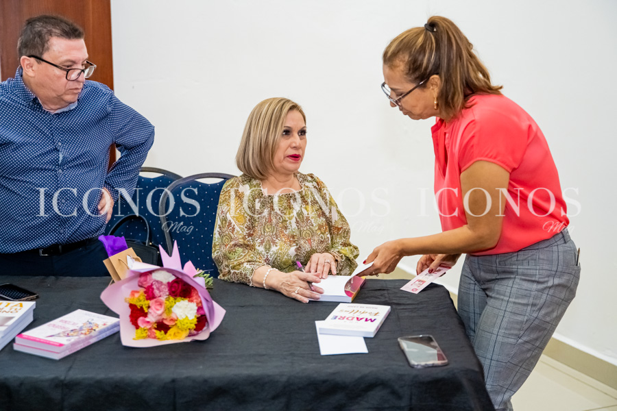 Presentación libros Las cartas de Magie de Cano