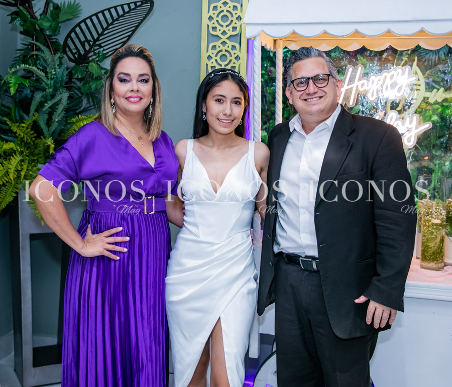 Quince años Thalany Franchesca Aguilera Meléndez