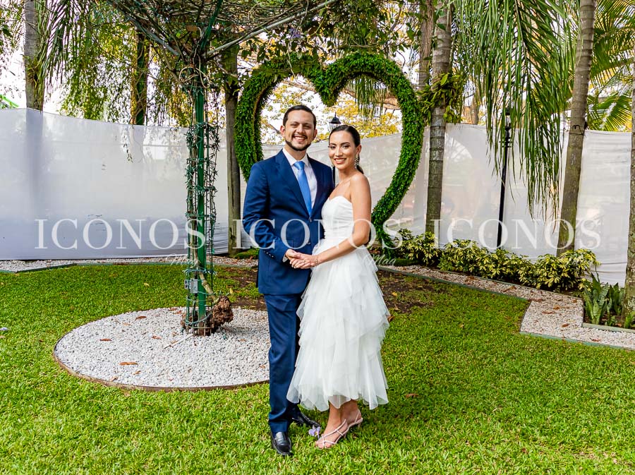 Boda civil María Izaguirre y José Madrigal (1)