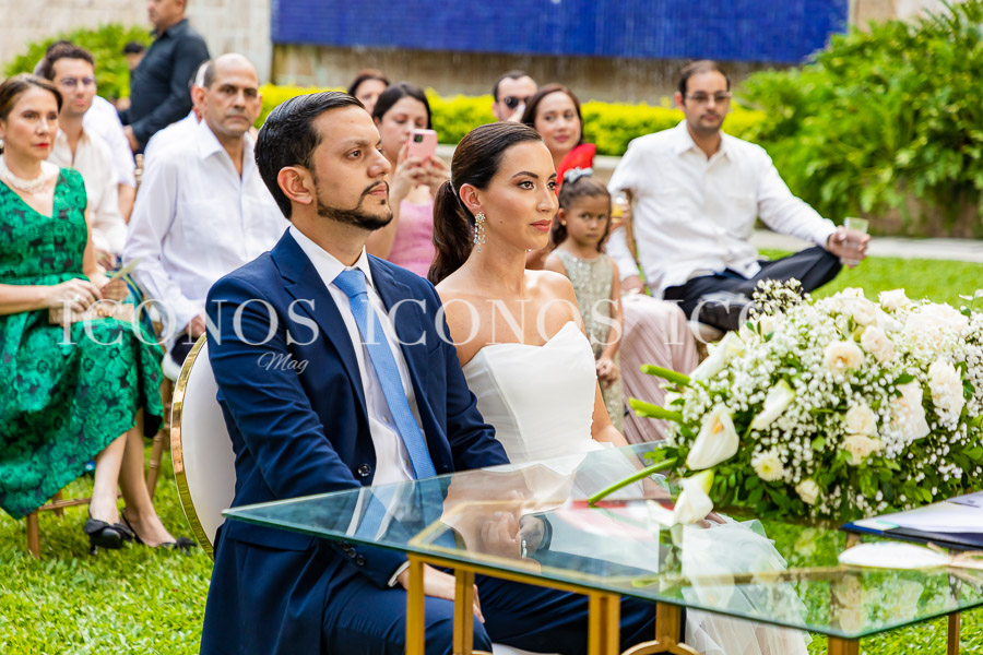 Boda civil María Izaguirre y José Madrigal (1)