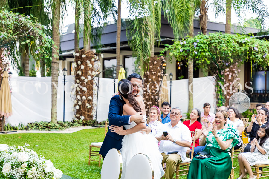 Boda civil María Izaguirre y José Madrigal (1)