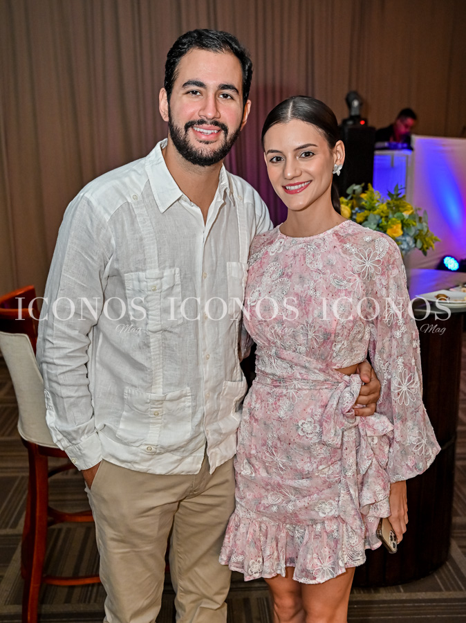 Boda civil Stephanie Dox y Faiz Andonie parte 2