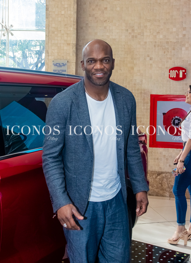 Experiencia Deportiva con David Suazo en Mall Multiplaza Tegucigalpa