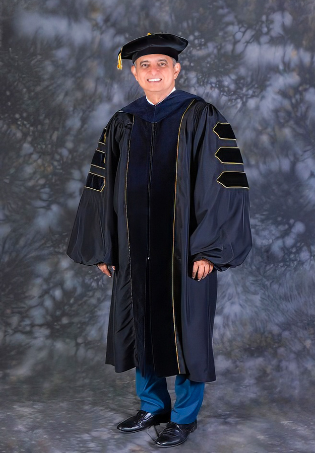 La 16 graduación by UTH campus Siguatepeque