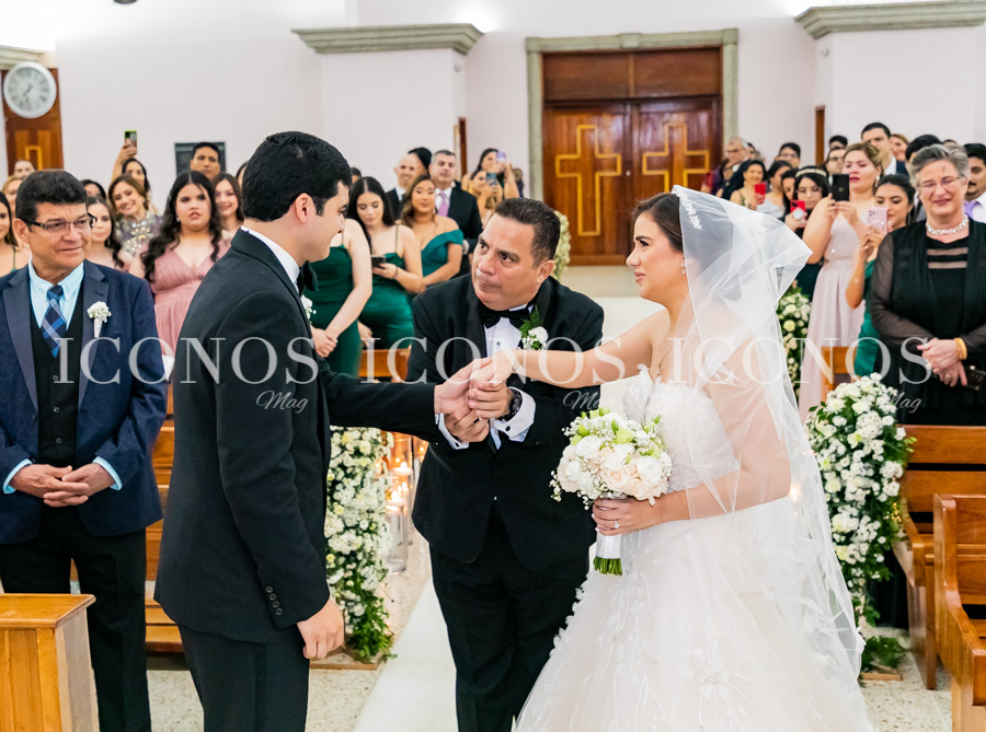 boda Grace Lorraine Canahuati Atti y Leonardo Pereira Funes