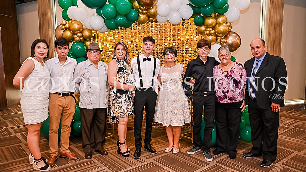 especial graduaciones 2023