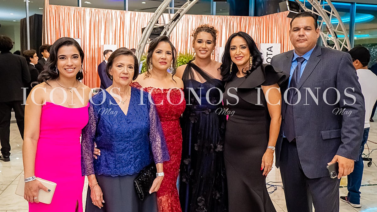 especial graduaciones 2023