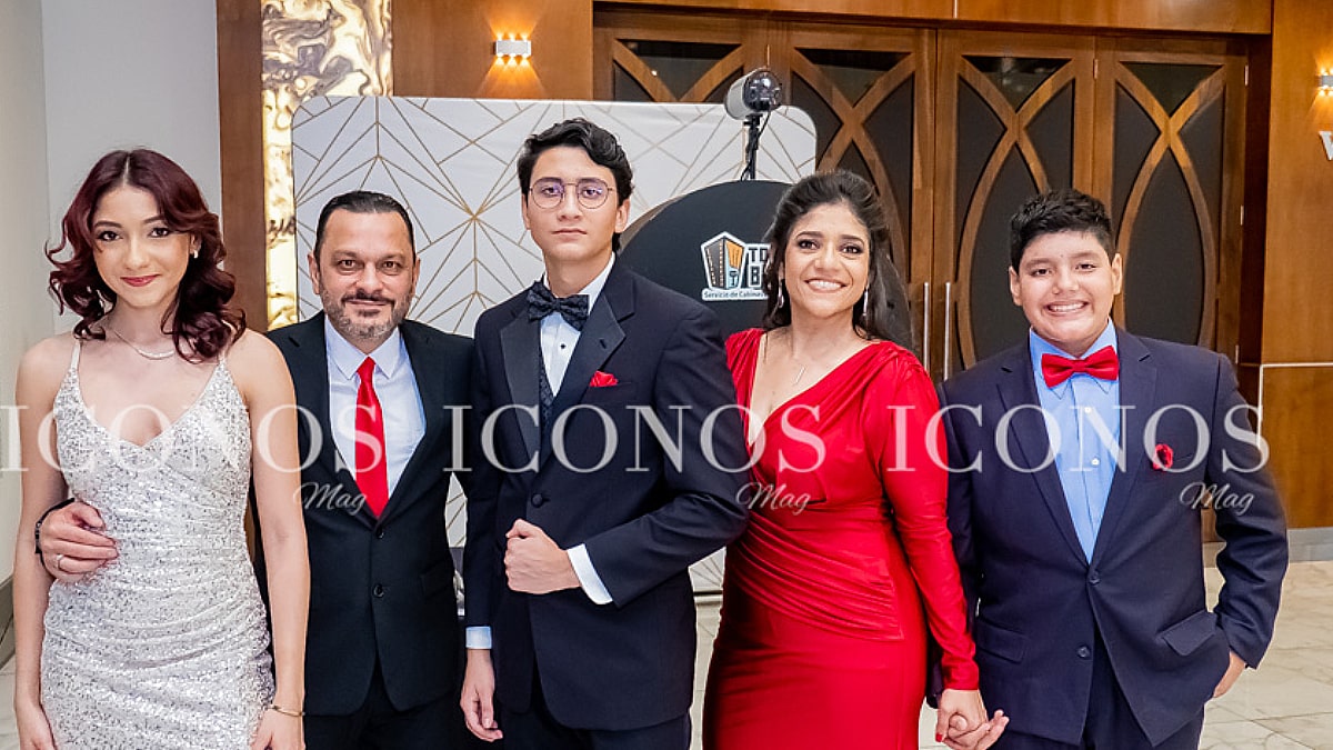 especial graduaciones 2023