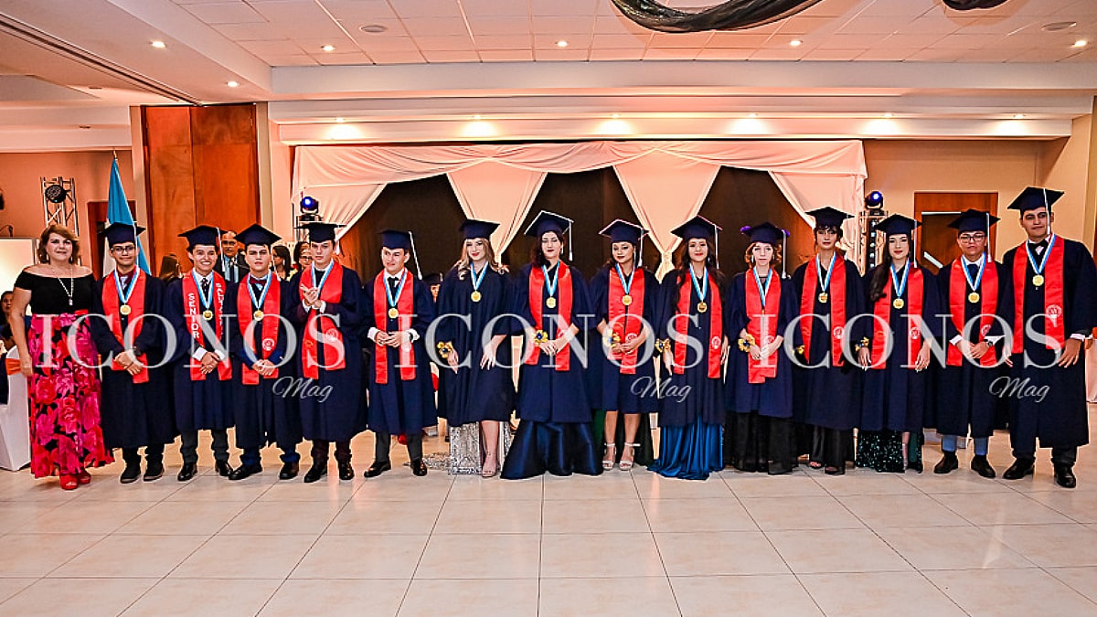 especial graduaciones 2023