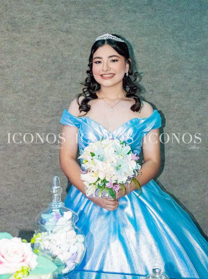 Quince años Hanna Paredes (1)