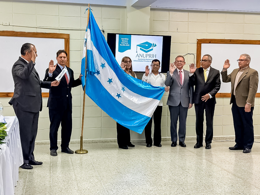 Rector UTH Honduras reelecto presidente Anuprih