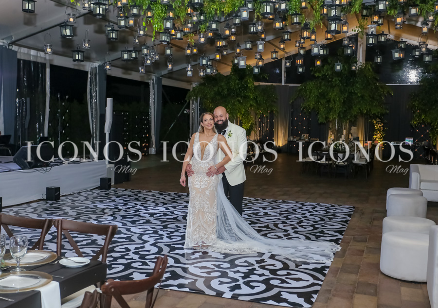 Deyna Espinosa y Carlos Salgado