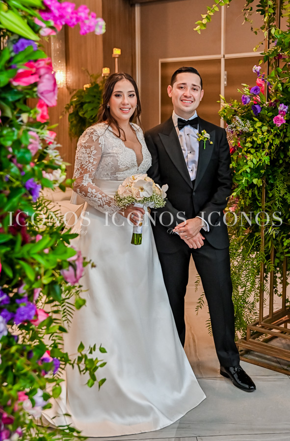 Boda Giselle Férez Bueso y Renán Núñez Ocampo