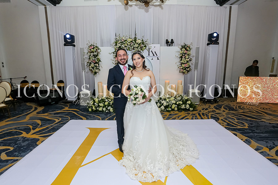 Karen Moradel y Ángel Andreakis