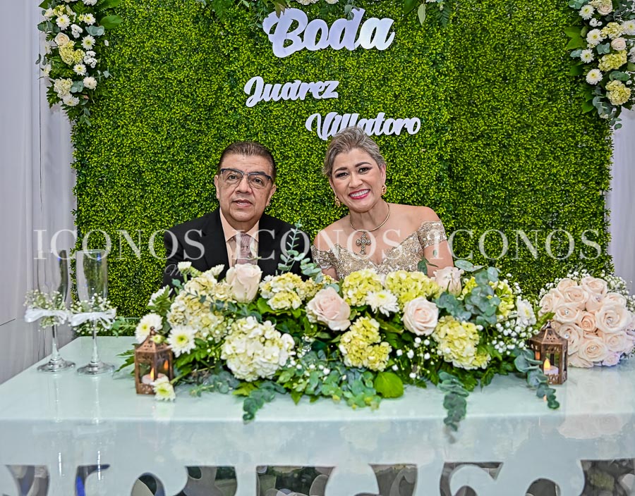 Boda de Lourdes Victoria Villatoro Hall y Eraclito Juarez Zeron 1