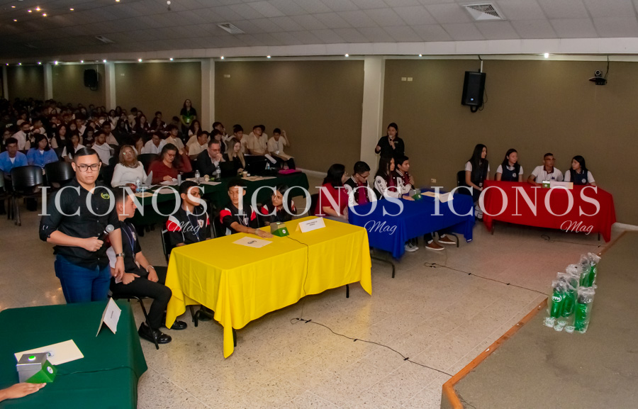 Concurso Team Challenge 2023 by UTH campus Tegucigalpa