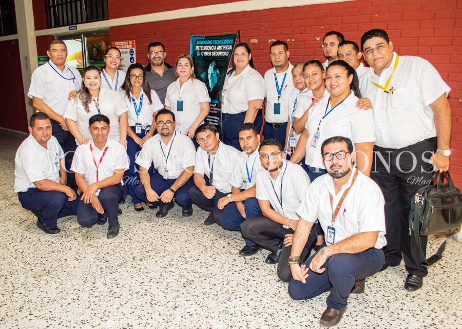 Conferencia Inteligencia Artificial & Ciber Seguridad by UTH Honduras
