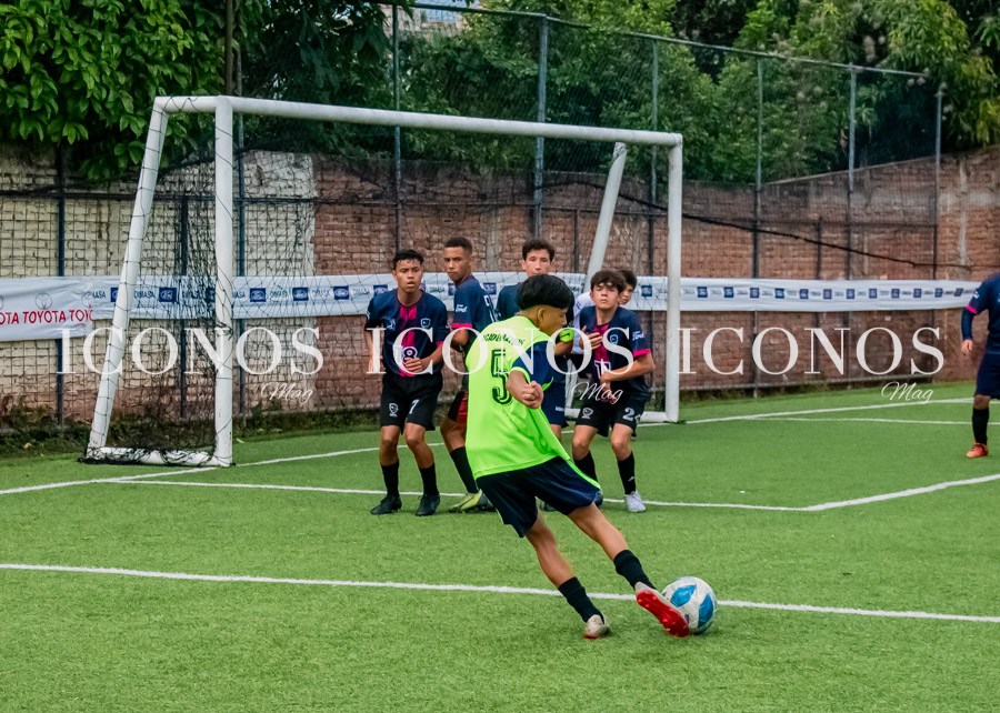 Copa Centenario Jugando Por la Educación by Grupo Flores