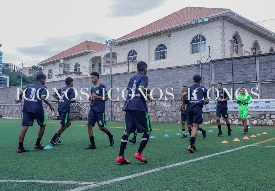 Copa Centenario Jugando Por la Educación by Grupo Flores