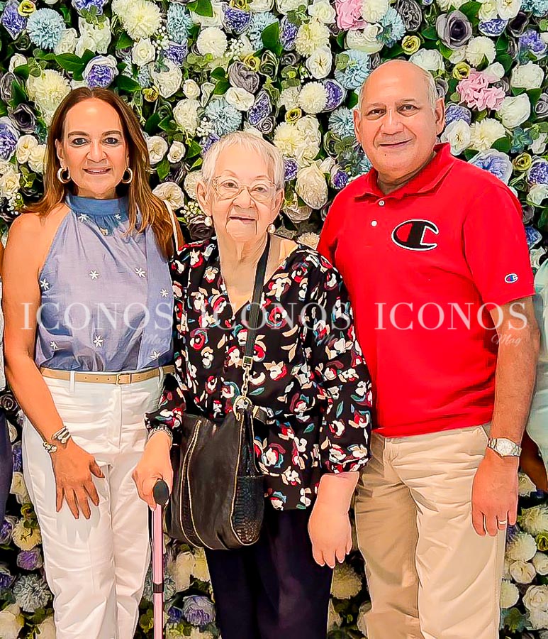 Fallece Irma Yolanda Reyes Garcia viuda de Sikaffy