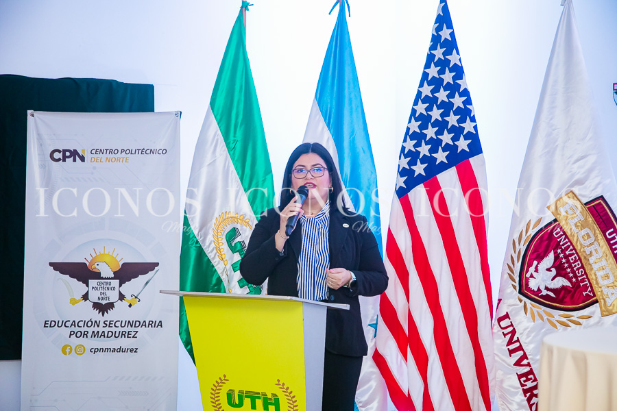 Implementación plataforma Canva by UTH Honduras