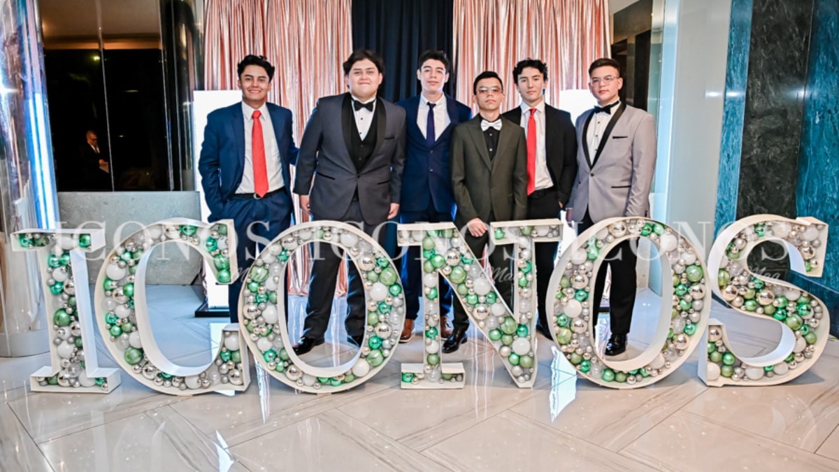 especial graduaciones 2023