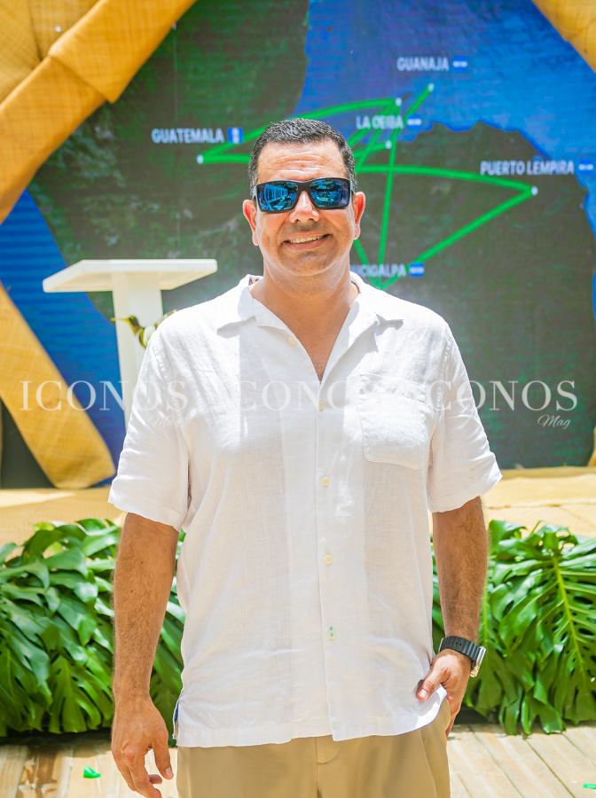 Quince aniversario CM Airlines (1)