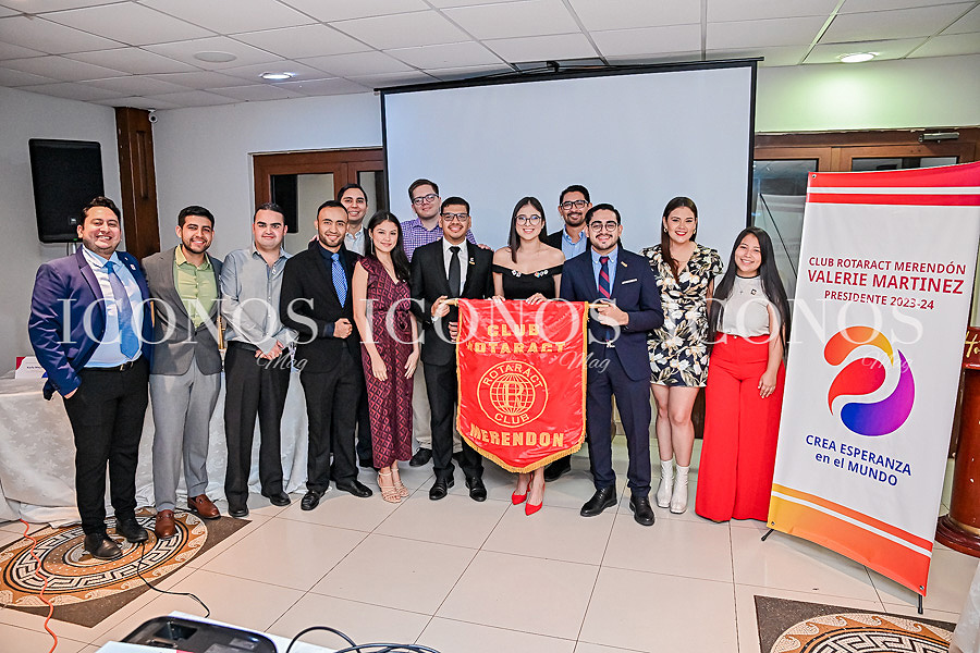 Toma de posesión 2023 2024 Club Rotaract Merendón (1)