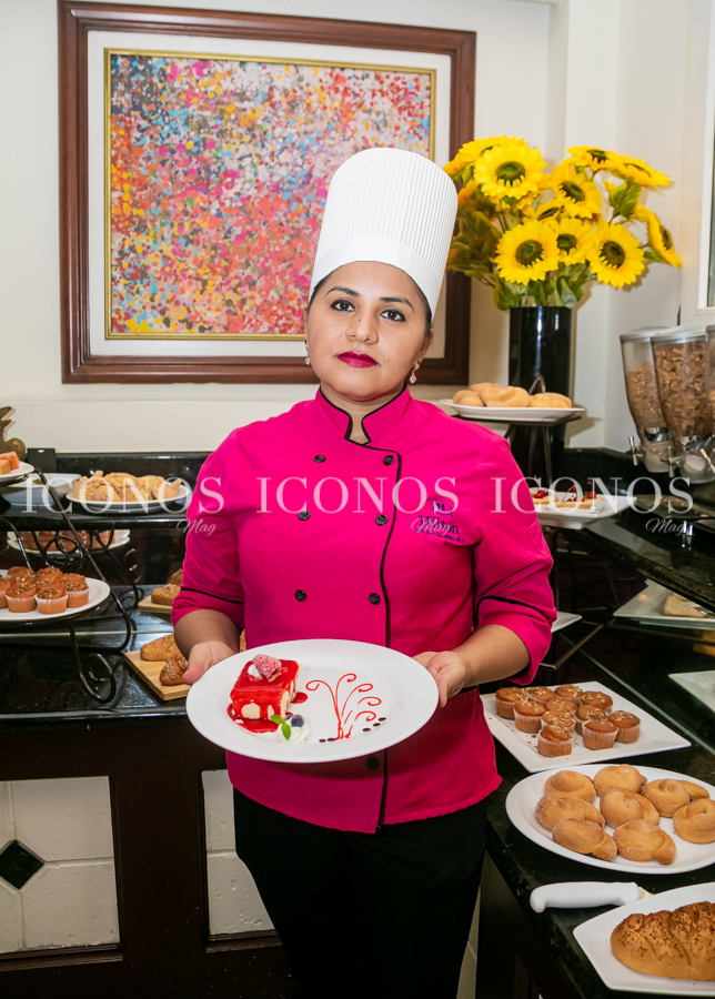 Wendy Álvarez chef pastelera del hotel Hilton Princess San Pedro Sula