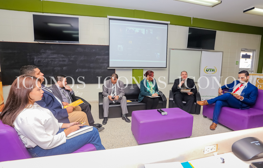 La Política de Libre Competencia en Honduras by UTH Tegucigalpa