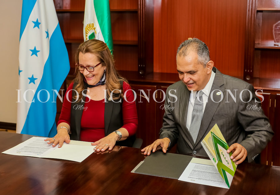 Convenio UTH y Secretaría de Asuntos de La Mujer