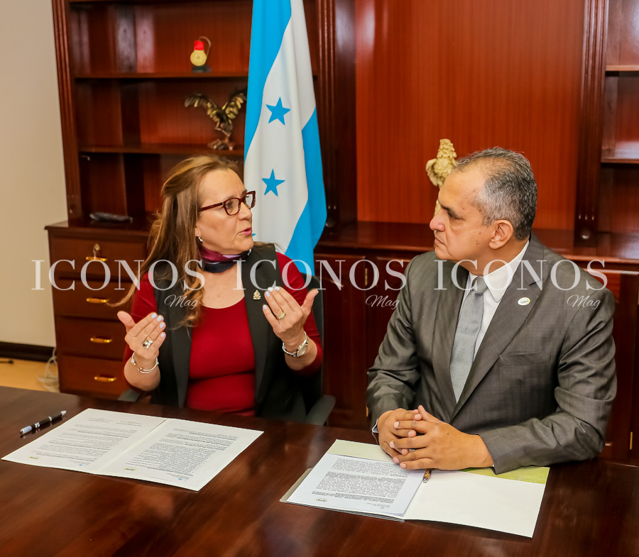 Convenio UTH y Secretaría de Asuntos de La Mujer