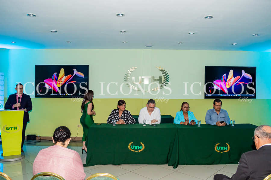 Diplomado derecho laboral en la gestión del talento humano by UTH