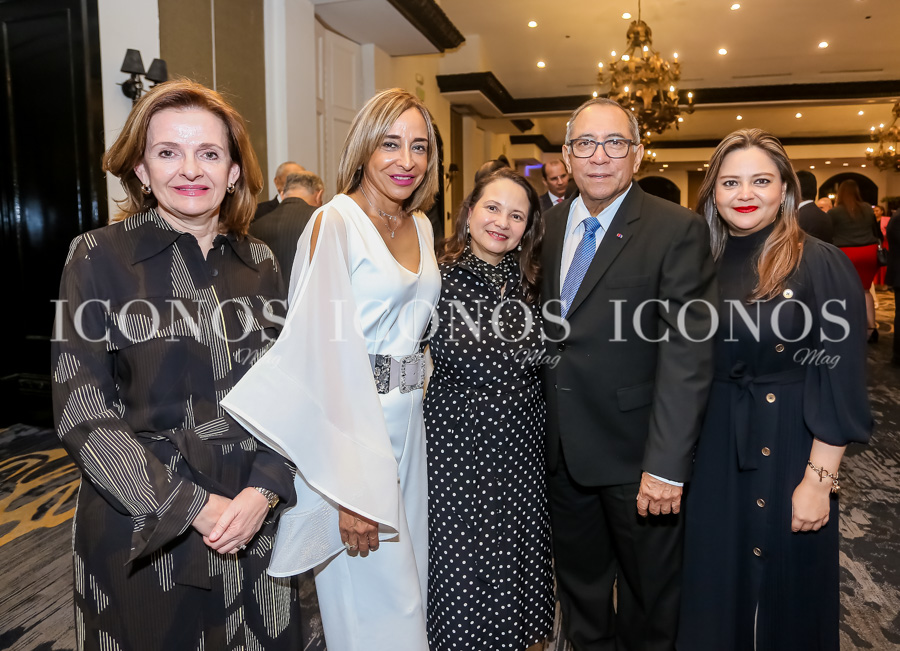 Embajador de Chile Enrique Barriga Larraín