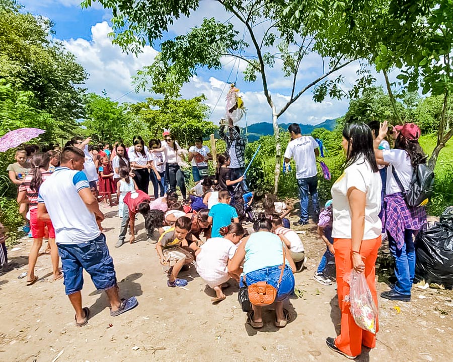 Estudiantes de UCENM Campus regional Copán han visitado crematorio