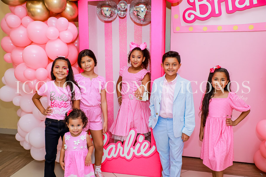 Piñata y cumpleaños de Brianna Lucía Beckeles Brocato 1