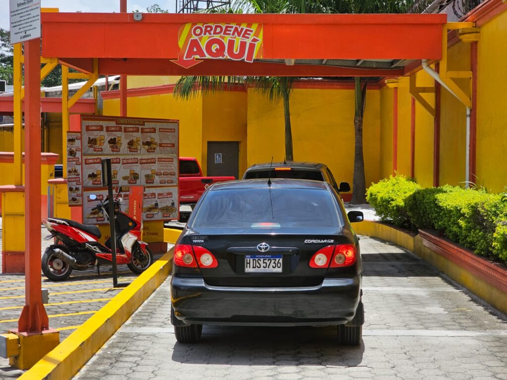 Promoción Gana por tus compras Pollo el Hondureño