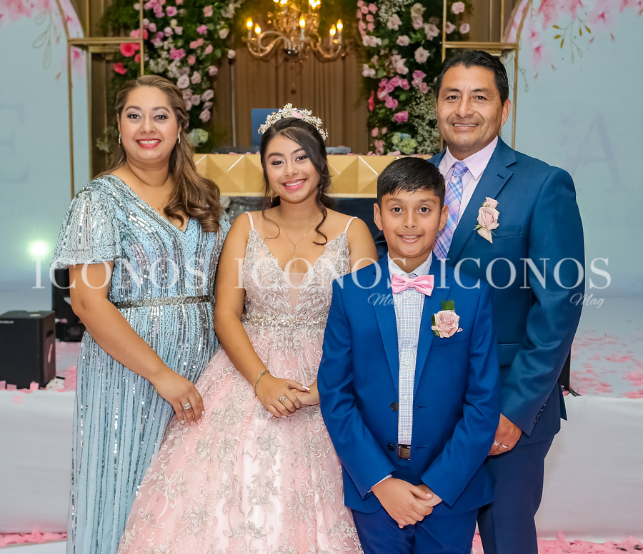 Quince años Alexa Emelina Contreras Juárez