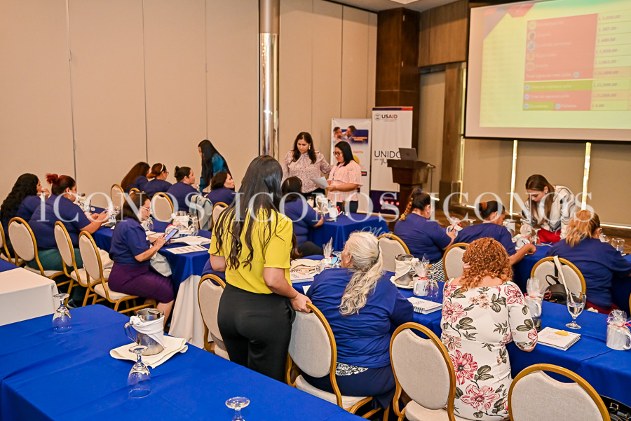 Taller Finanzas para emprendedores by Usaid