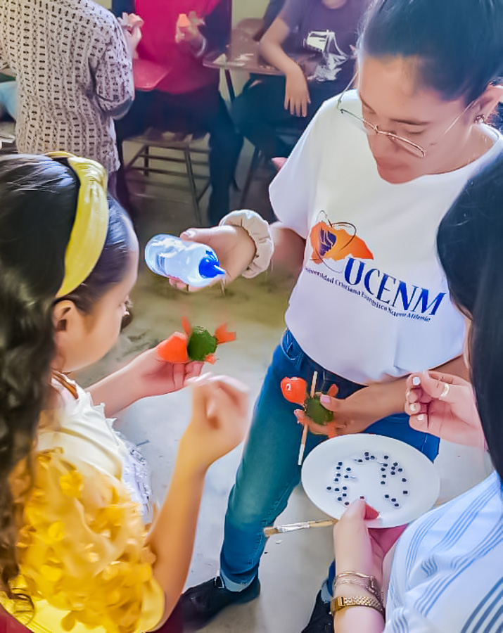 Actividades en pro del ambiente by UCENM Honduras 2-3