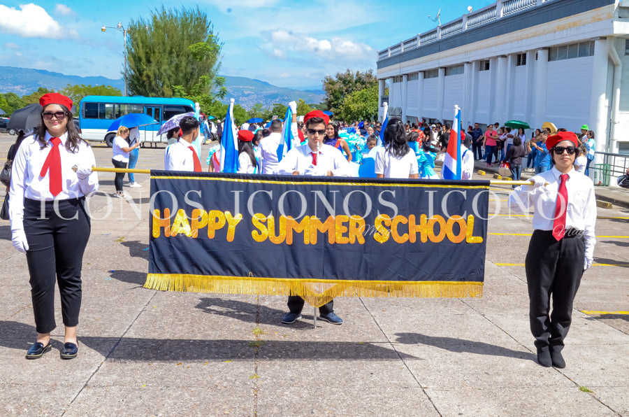 Desfile patrio escuela bilingüe Happy Summer UTH campus Tegucigalpa