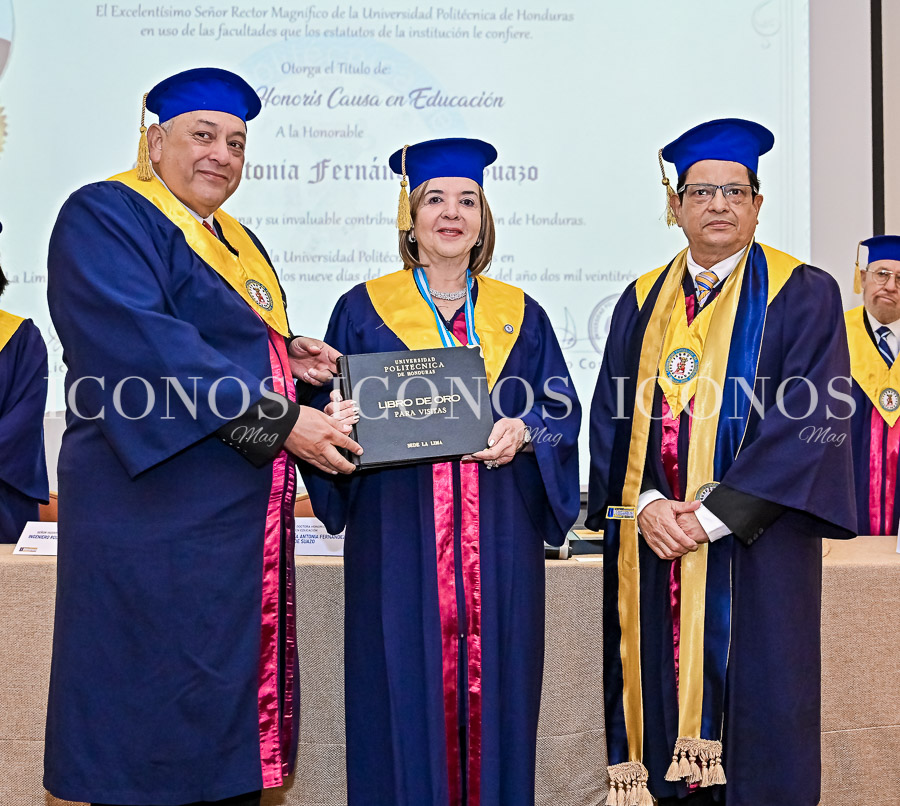 Doctorado Honoris Causa en Educación 2023 by UPH Honduras 2
