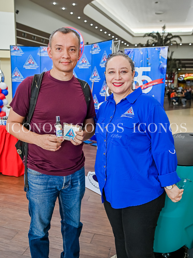 El 35 aniversario de Pisos Brillantes