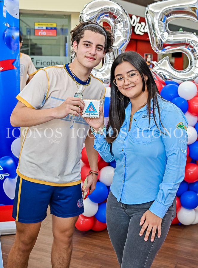 El 35 aniversario de Pisos Brillantes