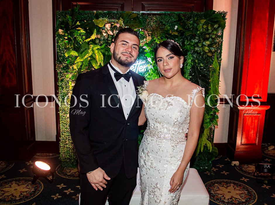 PORTADA Boda Isaula-min